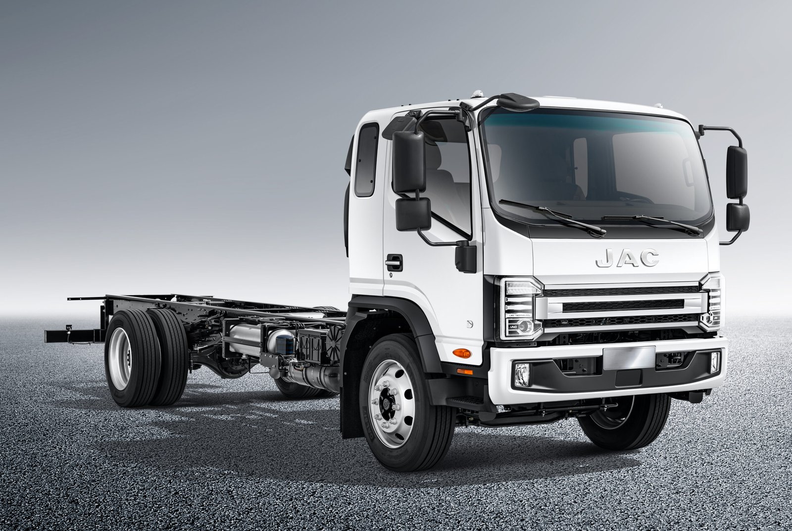 Caminhão leve N 13.210